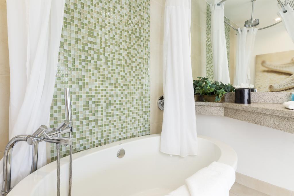 C Ocean Rentals At Strand Ocean Drive (Adults Only) ไมอามีบีช ภายนอก รูปภาพ