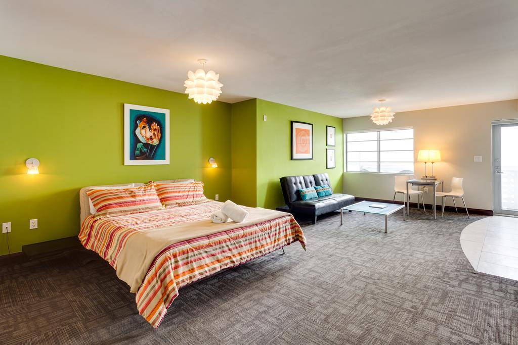 C Ocean Rentals At Strand Ocean Drive (Adults Only) ไมอามีบีช ภายนอก รูปภาพ
