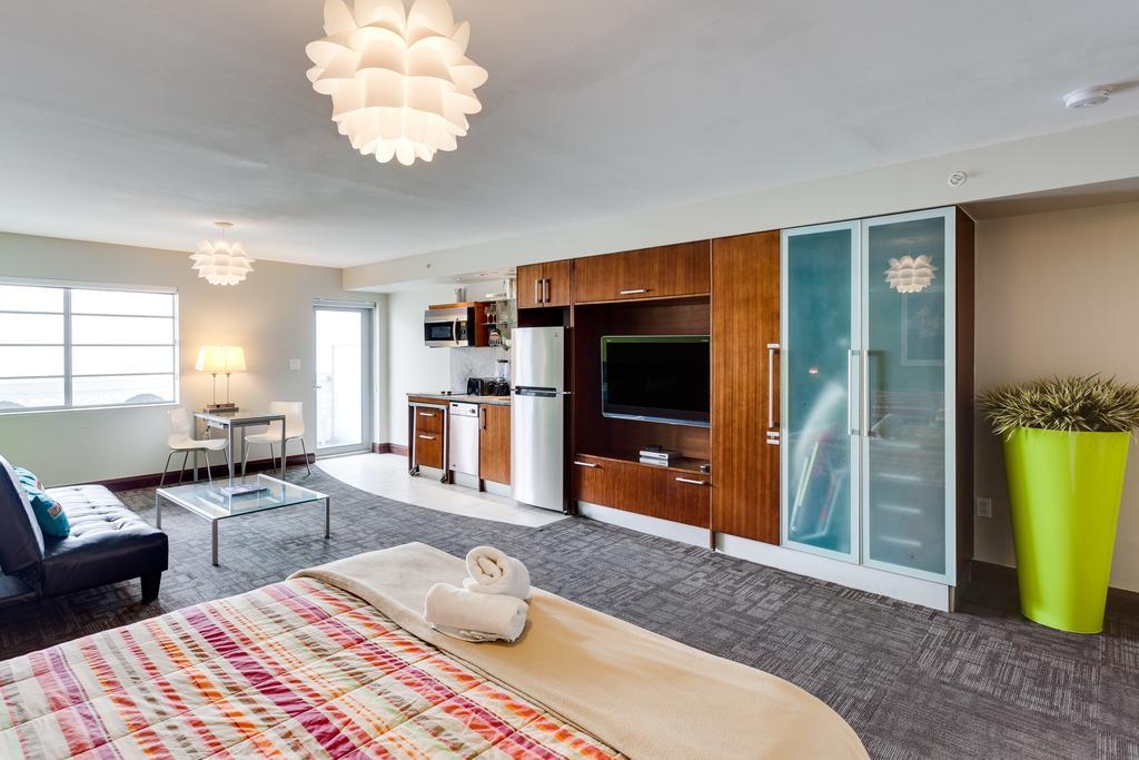 C Ocean Rentals At Strand Ocean Drive (Adults Only) ไมอามีบีช ภายนอก รูปภาพ