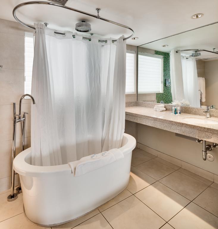C Ocean Rentals At Strand Ocean Drive (Adults Only) ไมอามีบีช ภายนอก รูปภาพ